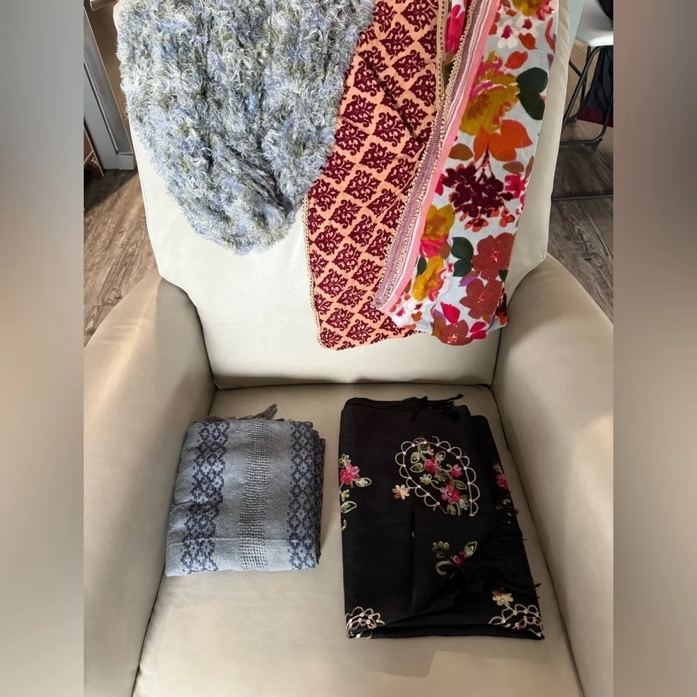 Scarves. Lot of your 4 -2 traditional 2-infinity